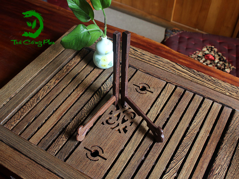 Giá Gỗ Trưng Bày - GPN01