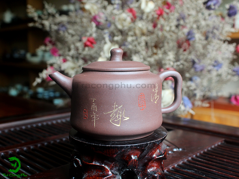 Ấm Tử Sa Đức Trung